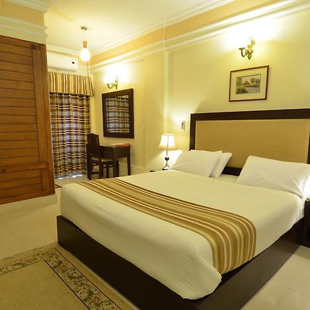 Pak Continental Hotel Bahawalpur Exterior photo