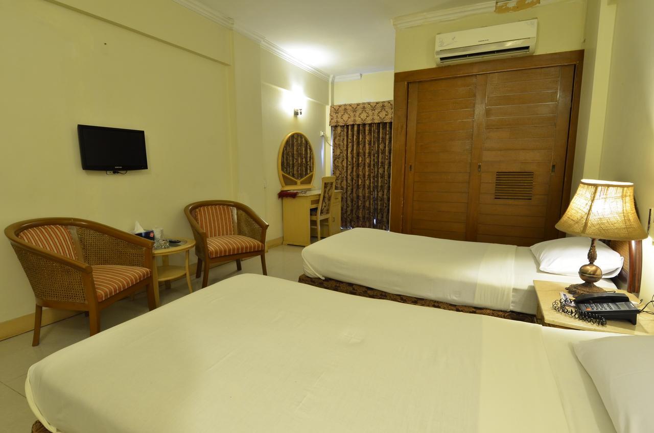 Pak Continental Hotel Bahawalpur Exterior photo