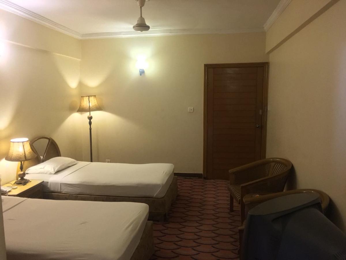 Pak Continental Hotel Bahawalpur Exterior photo